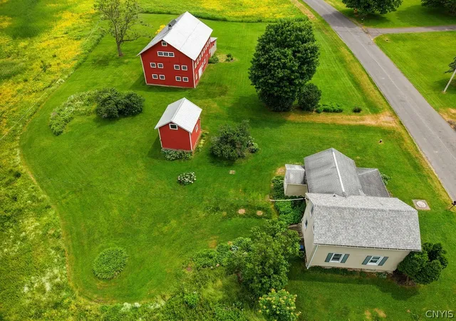 Homes for sale in Clay, NY | 3977 Maider Rd, Clay, NY 13041 | MLS# S1689931