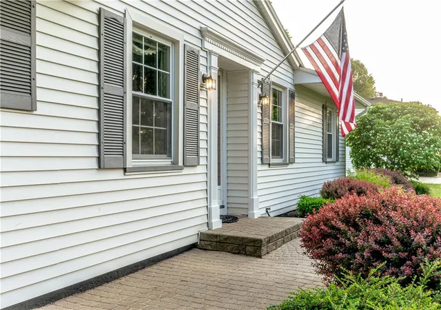 Photo 3 of Sale Pending at 389 Kartes Dr, Rochester, NY 14616 | MLS# R1690171 | Listing updated on 2026-06-24