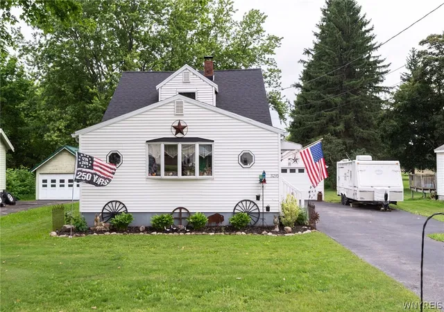 Homes for sale in Batavia, NY | 3295 W Main Street Rd, Batavia, NY 14020 | MLS# B1688222