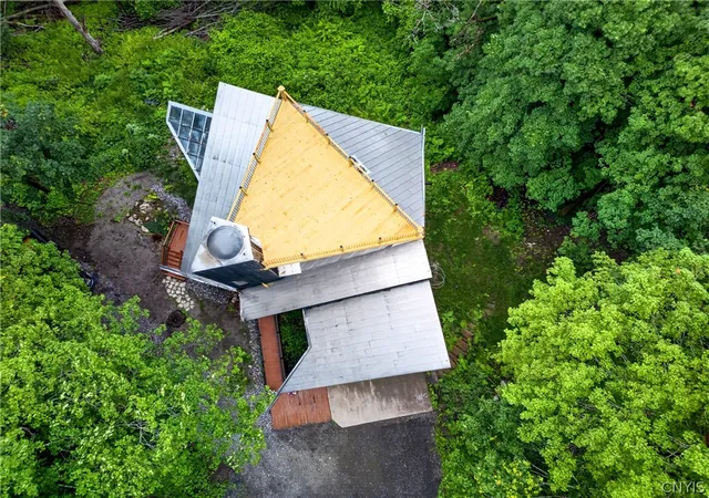 Photo 4 of Single family home for sale at 1700 Sky High Rd, La Fayette, NY 13084 | MLS# S1688970 | Listing updated on 2026-07-13