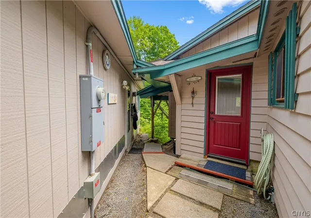 2nd image of 253 Silverstone Rd, Remsen, NY 13438 | MLS# S1690020