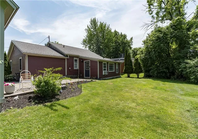 Homes for sale in Hounsfield, NY | 111 Monroe St, Hounsfield, NY 13685 | MLS# S1686154