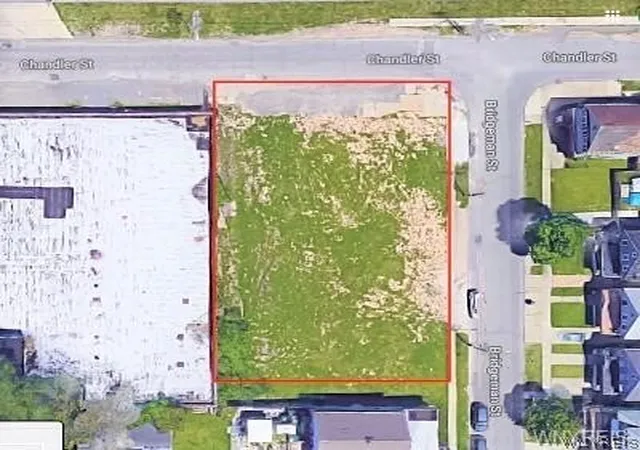 1st image of 215 Chandler St, Buffalo, NY 14207 | MLS# B1689071