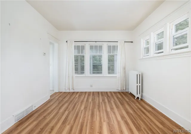 Photo 4 of Sale Pending at 167 Royal Pkwy W, Buffalo, NY 14221 | MLS# B1689855 | Listing updated on 2026-07-25