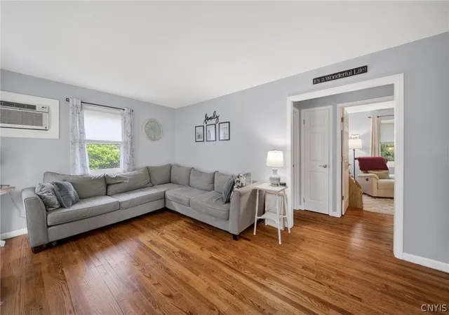4th image of 25 Ford St, Van Buren, NY 13027 | MLS# S1688513