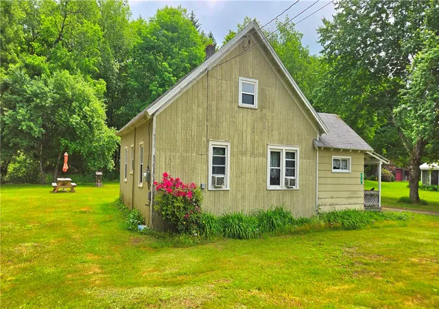 3rd image of 114 Lee Dr, Milford, NY 13807 | MLS# R1690194