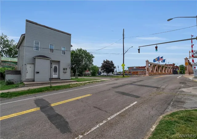 2nd image of 2 N Main St, Royalton, NY 14105 | MLS# B1685625