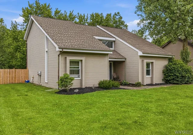 Photo 2 of Sale Pending at 881-883 Pletcher Rd, Youngstown, NY 14174 | MLS# B1689304 | Listing updated on 2026-06-29