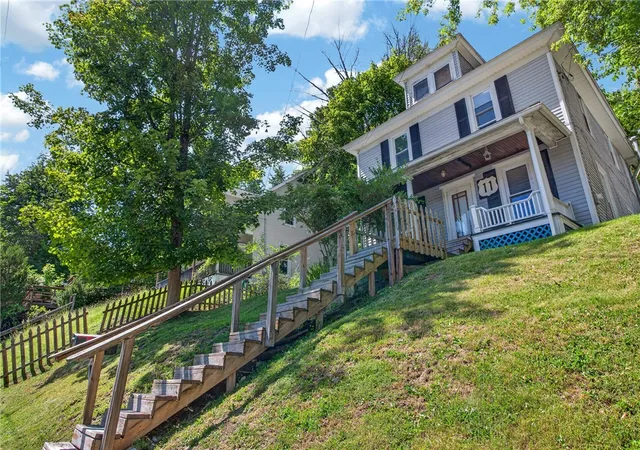 2nd image of 11 Linden Ave, Oneonta, NY 13820 | MLS# R1688380