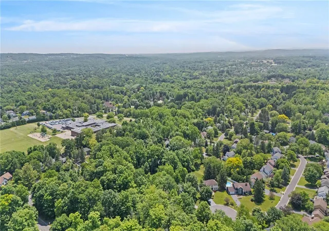 49th image of 32 Summit Oaks, Pittsford, NY 14534 | MLS# R1689969