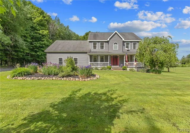 1st image of 41 Donovan Dr, Oswego, NY 13126 | MLS# S1690239