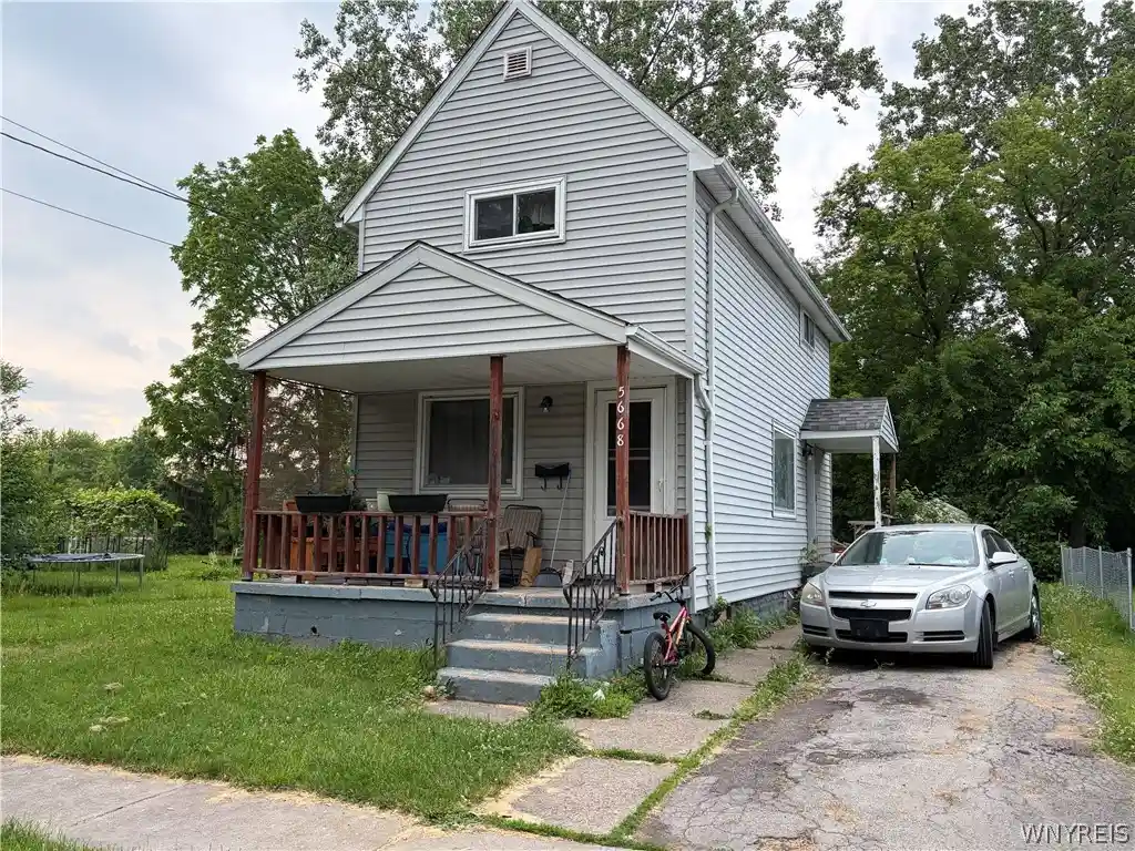 Photo 1 of Single family home for sale at 5668 Frontier Ave, Niagara Falls, NY 14304 | MLS# B1690240 | Listing updated on 2026-10-20