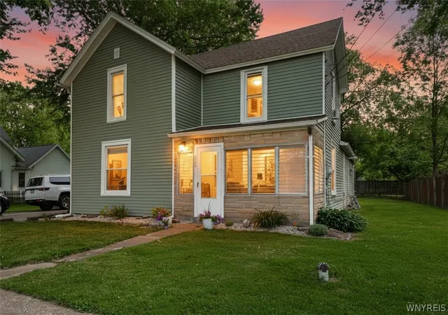 3rd image of 256 Washington St, Wilson, NY 14172 | MLS# B1690051