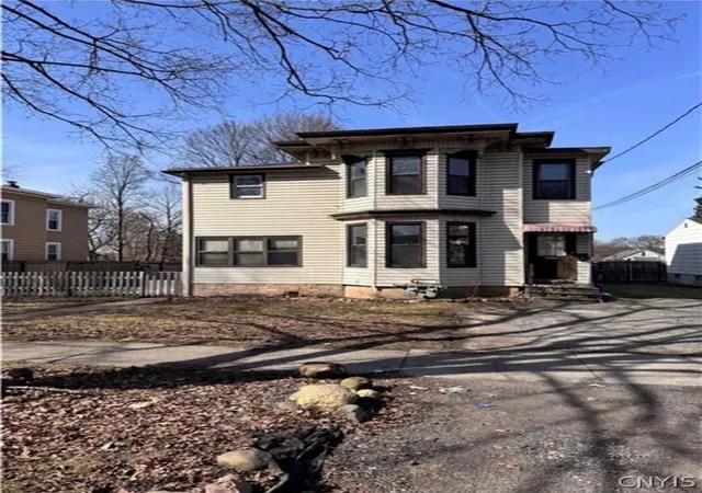 Homes for sale in De Witt, NY | 307 Highland Ave, De Witt, NY 13057 | MLS# S1690127