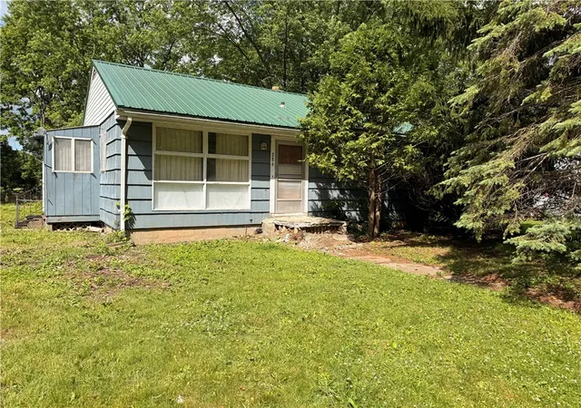 Homes for sale in Canandaigua City, NY | 286 N Pearl St, Canandaigua City, NY 14424 | MLS# R1689436