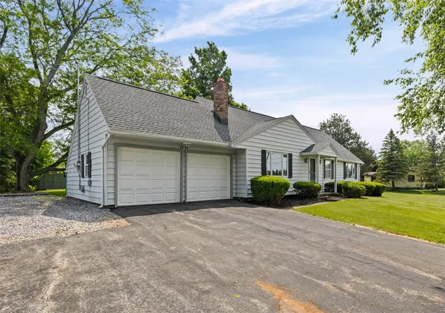 2nd image of 2085 Michigan Ave, Lima, NY 14485 | MLS# R1689913