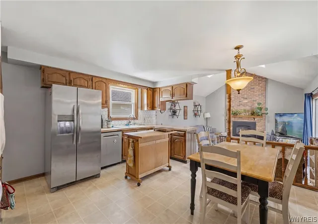 Homes for sale in North Tonawanda, NY | 46 Pine St, North Tonawanda, NY 14120 | MLS# B1689893