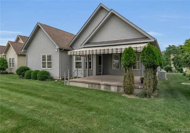 2nd image of 6843 Lock Haven Dr, Lockport Town, NY 14094 | MLS# B1688938