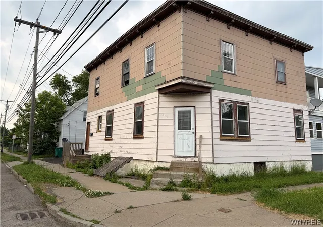 1st image of 401 56th St, Niagara Falls, NY 14304 | MLS# B1690295