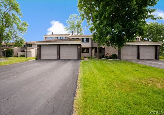 Homes for sale in East Amherst, NY | 1502 Forest Edge Dr, East Amherst, NY 14051 | MLS# B1690070