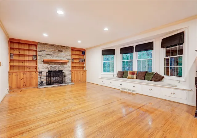 4th image of 202 Nob Hl, Rochester, NY 14617 | MLS# R1688833