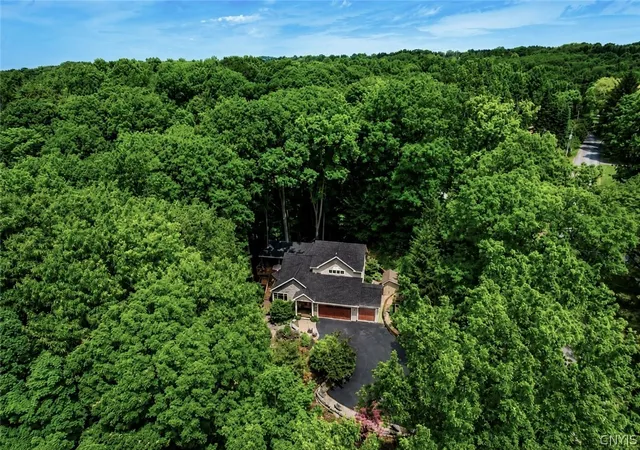 Photo 4 of Sale Pending at 8969 Bethel Rd, Cazenovia, NY 13035 | MLS# S1688314 | Listing updated on 2026-08-04