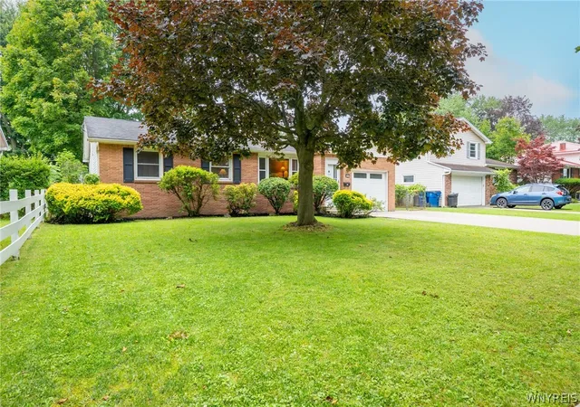Homes for sale in Amherst, NY | 177 Bucyrus Dr, Amherst, NY 14228 | MLS# B1690050