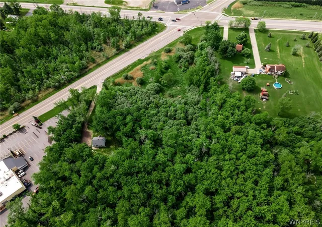 4th image of 3400 Millersport Hwy, Getzville, NY 14068 | MLS# B1690299