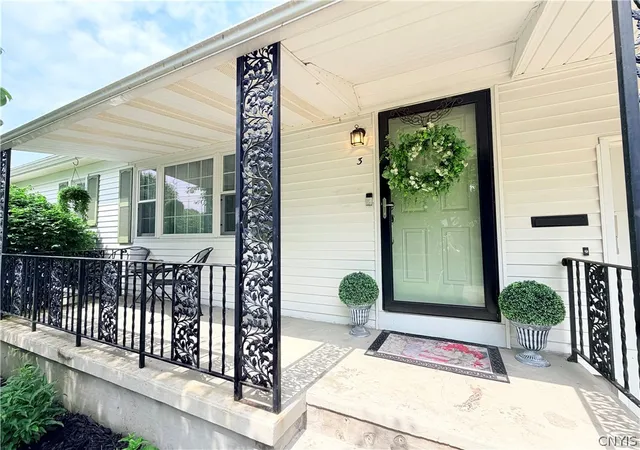 Homes for sale in Whitestown, NY | 3 Perimeter Rd, Whitestown, NY 13492 | MLS# S1690325