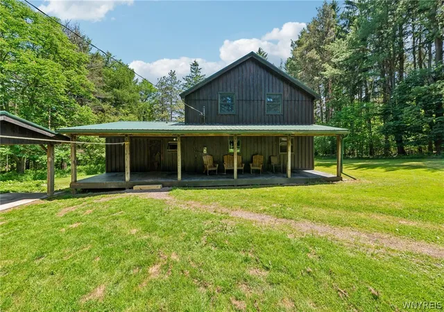 Homes for sale in Orangeville, NY | 2029 Nesbitt Rd, Orangeville, NY 14011 | MLS# B1690257