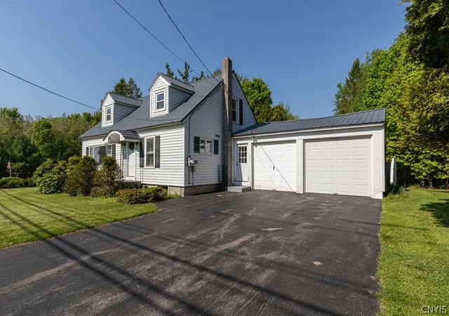 Homes for sale in Hastings, NY | 1719 Us Route 11, Hastings, NY 13076 | MLS# S1682747