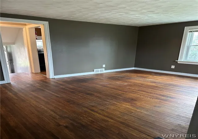 Photo 4 of Single family home for sale at 3400 Millersport Hwy, Getzville, NY 14068 | MLS# B1690335 | Listing updated on 2026-06-12