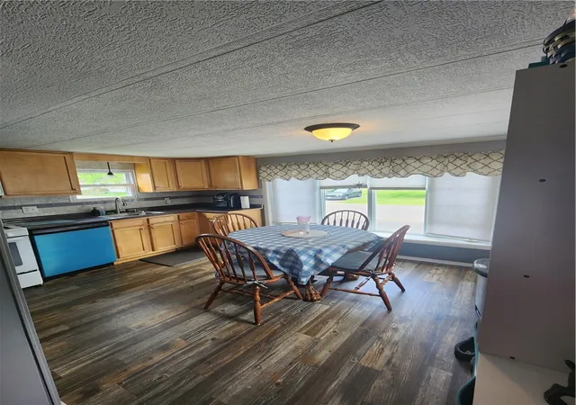 12th image of 18 Meadowlark Dr, Avon, NY 14414 | MLS# R1689626