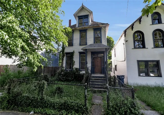 1st image of 162 Normal Ave, Buffalo, NY 14213 | MLS# B1690321