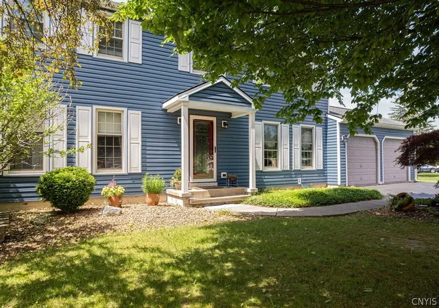 2nd image of 4203 Gopher Cir, Liverpool, NY 13090 | MLS# S1690187