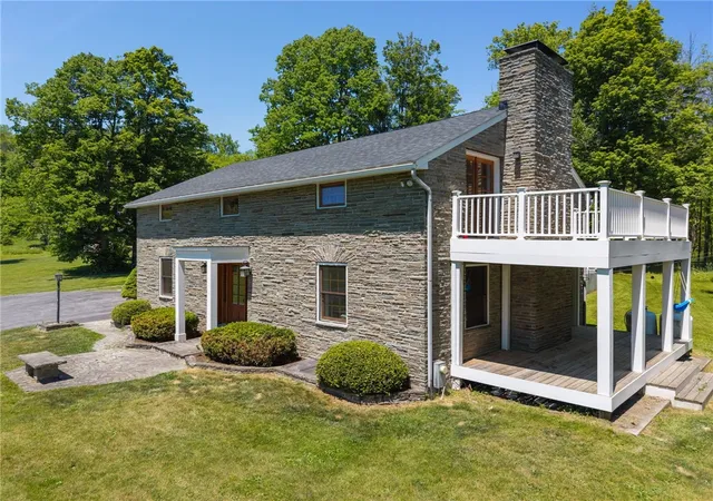 2nd image of 108 Grovenors Corners Rd, Cobleskill, NY 12043 | MLS# R1690378