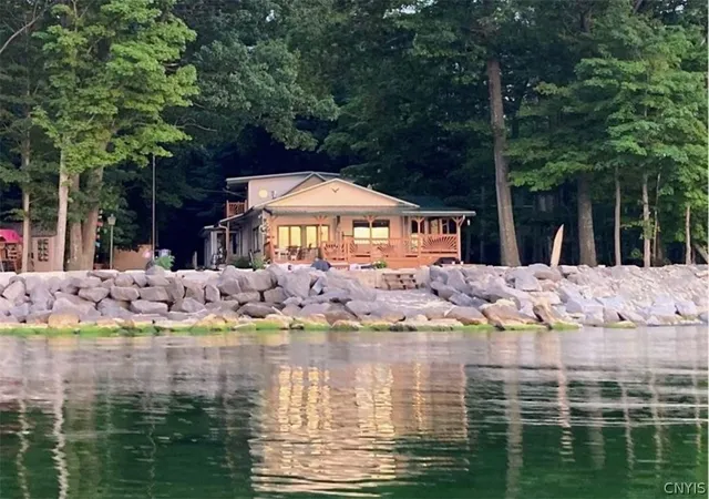 Photo 3 of Single family home for sale at 100 Lock Hvn Beach Rd, Oswego, NY 13126 | MLS# S1687724 | Listing updated on 2026-08-03