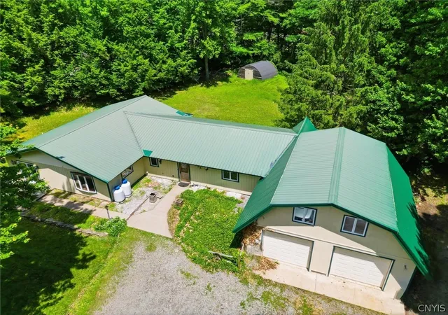 2nd image of 388 Grannis Rd, West Monroe, NY 13167 | MLS# S1682622