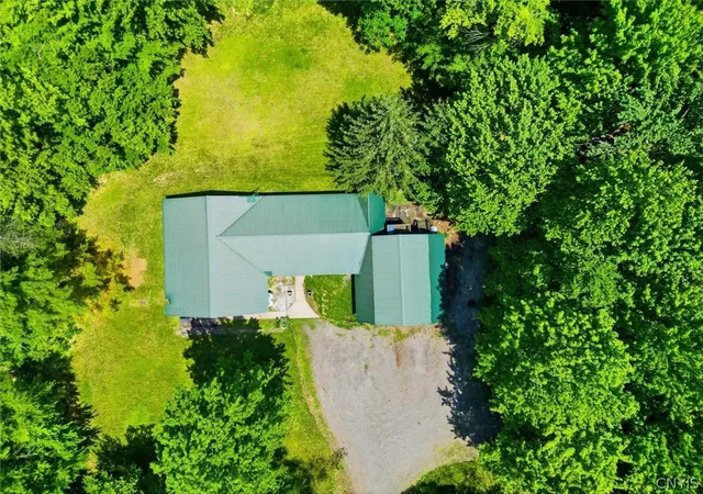 Photo 5 of Sale Pending at 388 Grannis Rd, West Monroe, NY 13167 | MLS# S1682622 | Listing updated on 2026-07-29