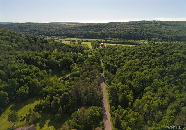 Homes for sale in Ellicottville, NY | 5499 Bryant Hill Rd, Ellicottville, NY 14731 | MLS# B1689739