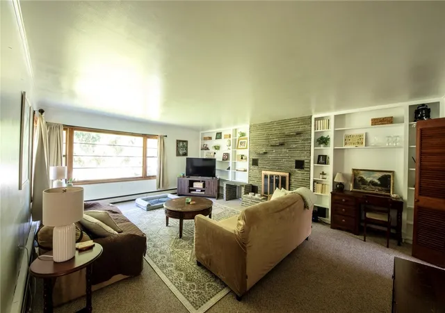 4th image of 245 West St, Oneonta, NY 13820 | MLS# R1689208
