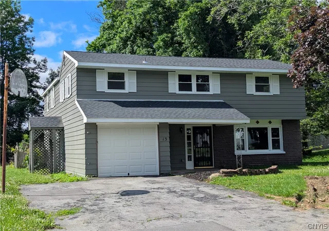 1st image of 13 Smallwood St, Lysander, NY 13027 | MLS# S1690403
