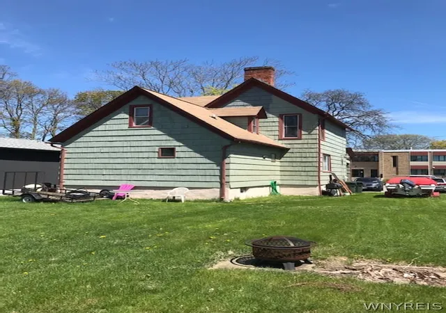 Homes for sale in North Tonawanda, NY | 36 Grant St, North Tonawanda, NY 14120 | MLS# B1690451