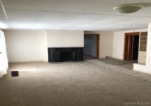 Listing Photo 4 - Condo for sale in building located at 36 Grant St, North Tonawanda, NY 13045
