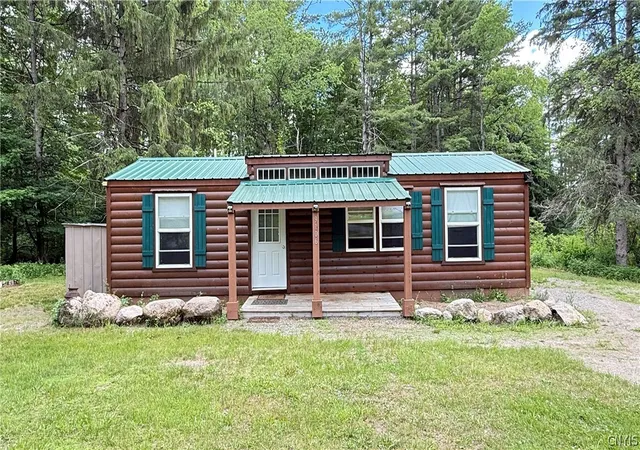 Homes for sale in Remsen, NY | 9106 Brown Tract Rd, Remsen, NY 13438 | MLS# S1690447