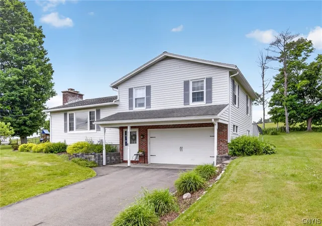 Homes for sale in Cortland, NY | 4329 Alexandria Dr, Cortland, NY 13045 | MLS# S1690415