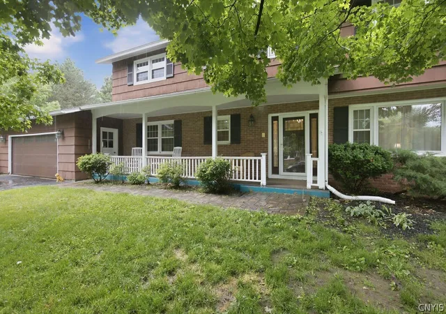 Homes for sale in Manlius, NY | 119 Stanwood Ln, Manlius, NY 13104 | MLS# S1686946