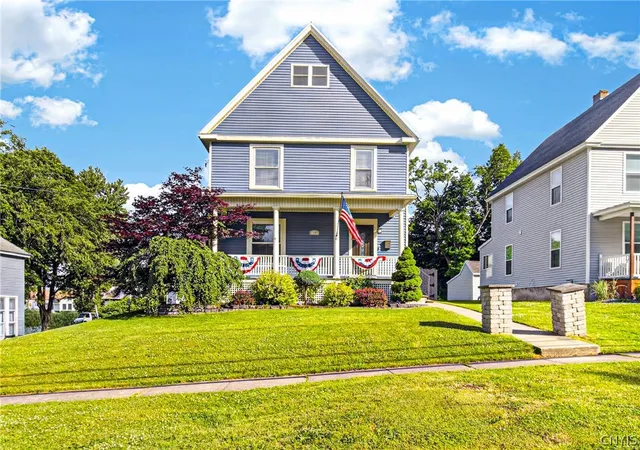 Homes for sale in Whitestown, NY | 59 Westmoreland St, Whitestown, NY 13492 | MLS# S1688334