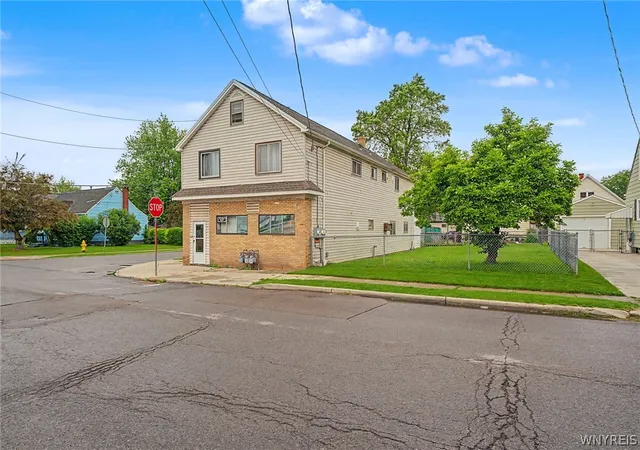 Homes for sale in Cheektowaga, NY | 130 Crocker St, Cheektowaga, NY 14212 | MLS# B1688238