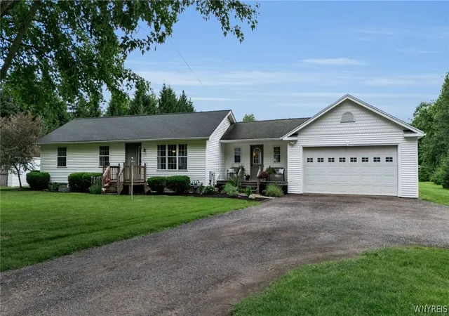 2nd image of 3840 Beebe Rd, Wilson, NY 14108 | MLS# B1690156